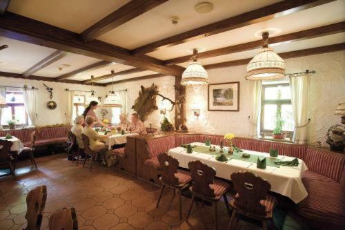 Hotel Und Restaurant K�hlerh�tte - F�rstenbrunn