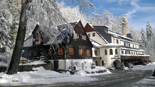 Hotel Und Restaurant K�hlerh�tte - F�rstenbrunn