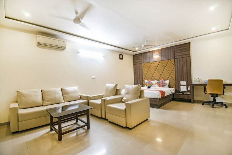 Fabhotel Kamran Palace Railway Station