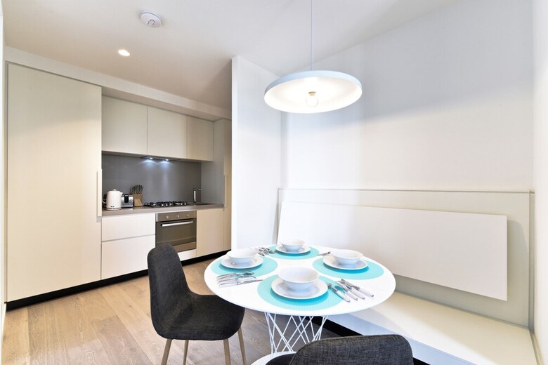 Domo Apartments-empire