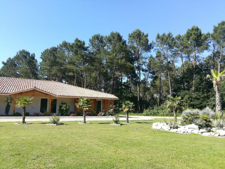 Hotel L'h�tel Du Lac
