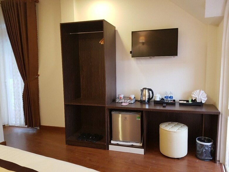 Hoang Trieu Hotel