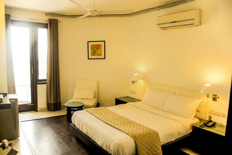 Fabhotel Anutham Saket