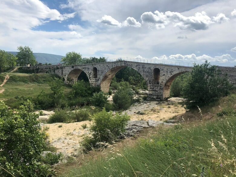 La Bastide Des Magnans B&b, Lacoste