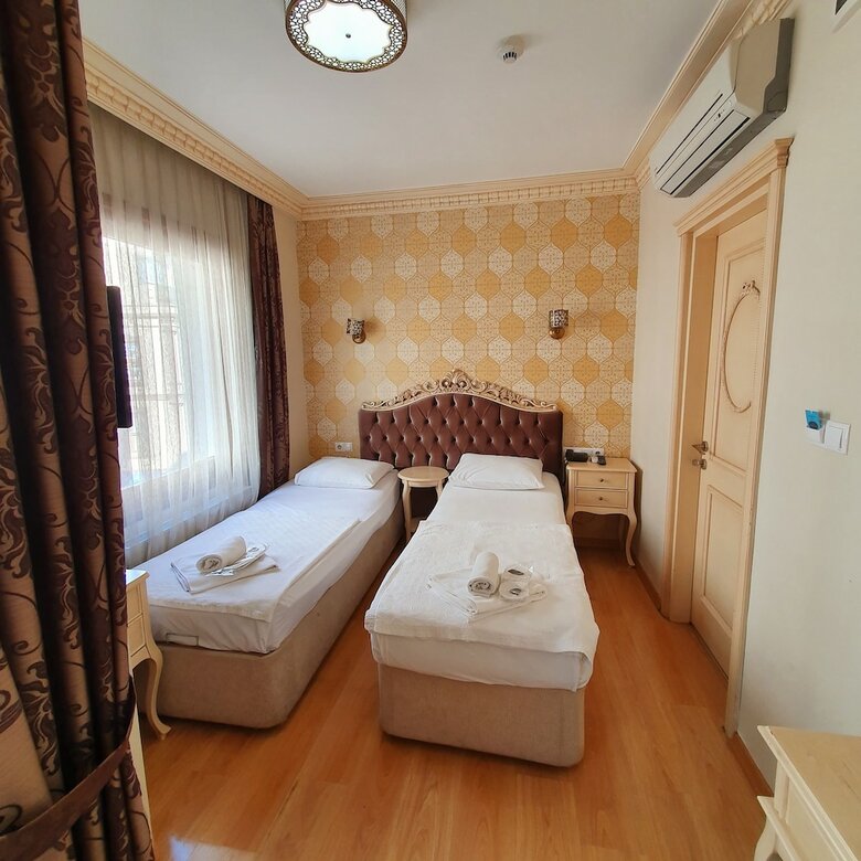 Hotel Tarihi Isparta Palas Otel