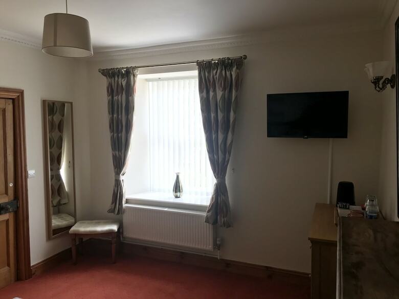 Bed & Breakfast Manordaf B & B