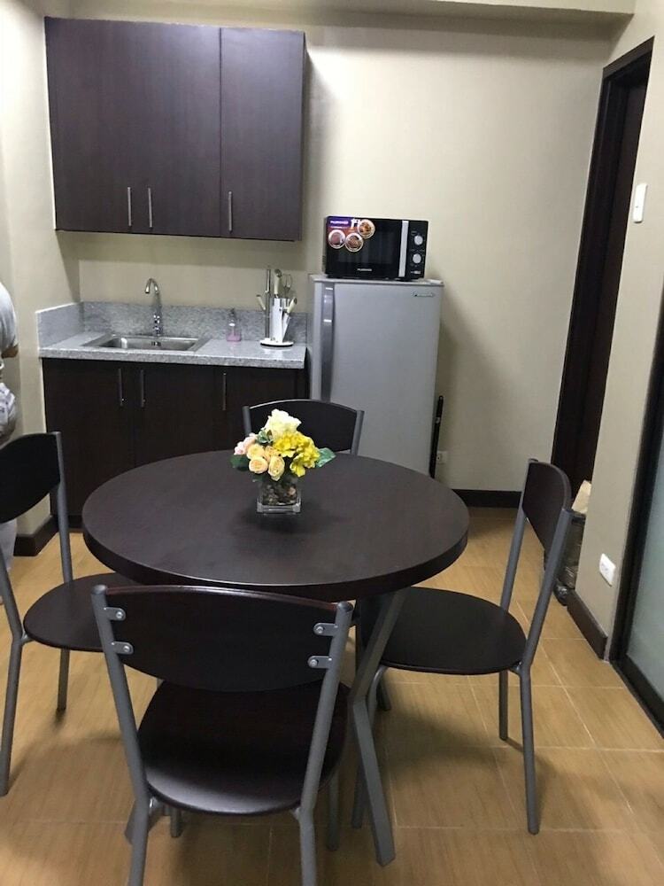 Pioneer Woodlands Condominium