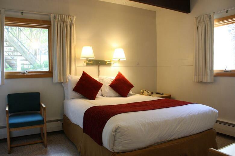 Hotel St. Moritz Lodge & Condominiums