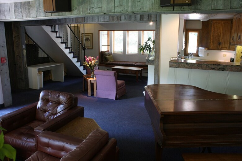 Hotel St. Moritz Lodge & Condominiums