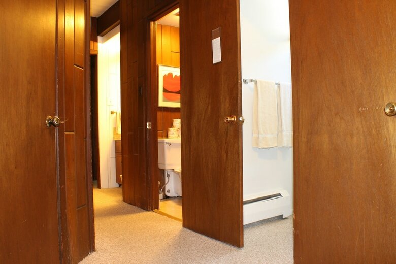 Hotel St. Moritz Lodge & Condominiums