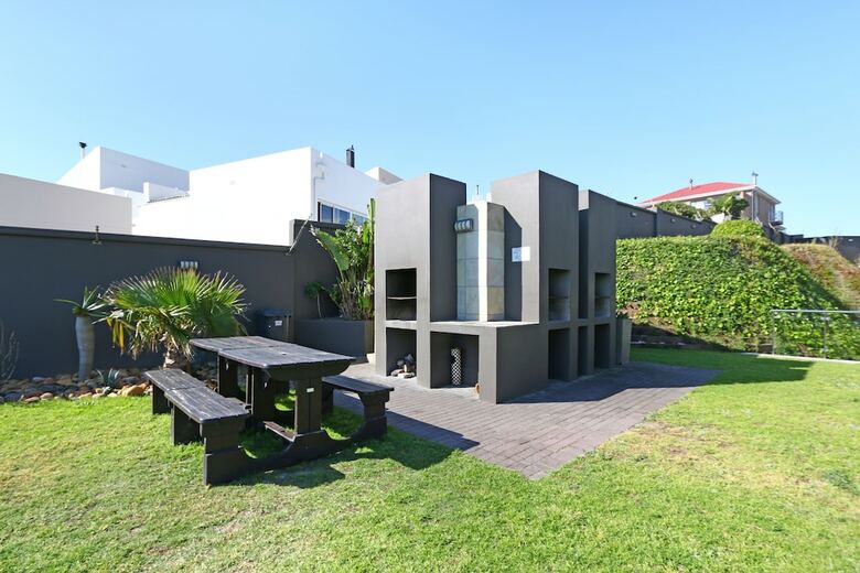 602 Infinity Apartment