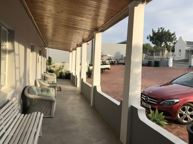 Hotel At The Loerie