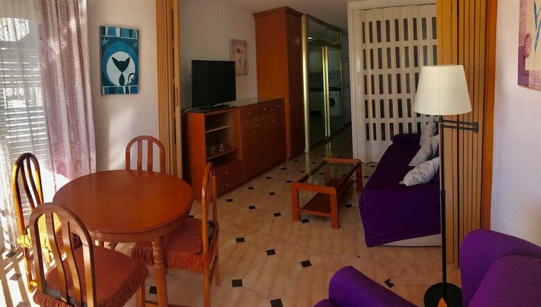 Apartment In Av. Mediterr�neo