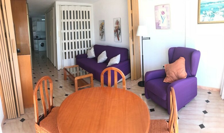 Apartment In Av. Mediterr�neo