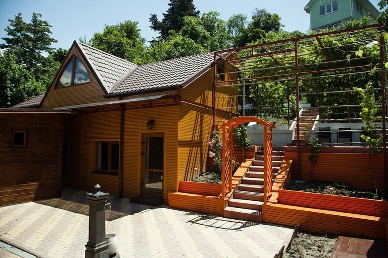 Hotel Revaz