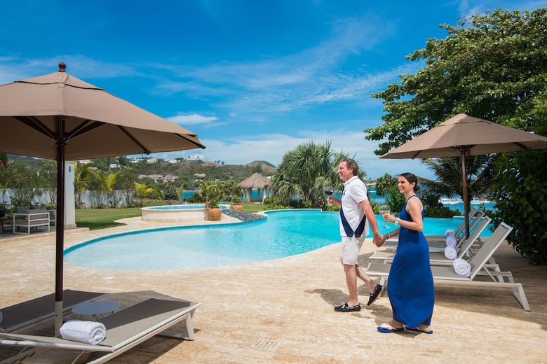 Hotel The Cliff 6 Bed Villa - All Inclusive