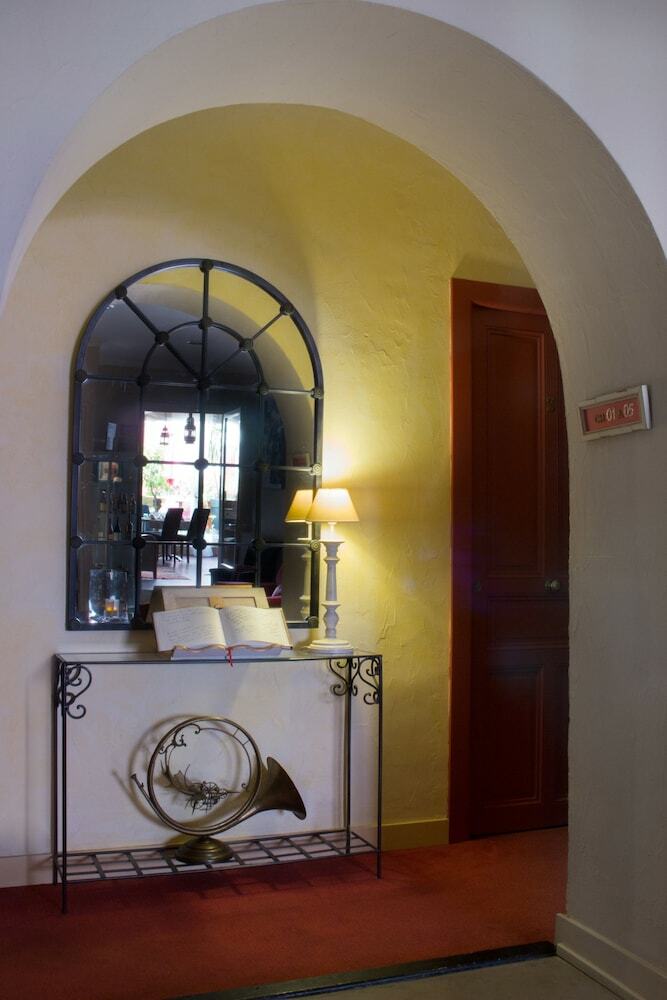 Hotel H�tel C�t� Patio