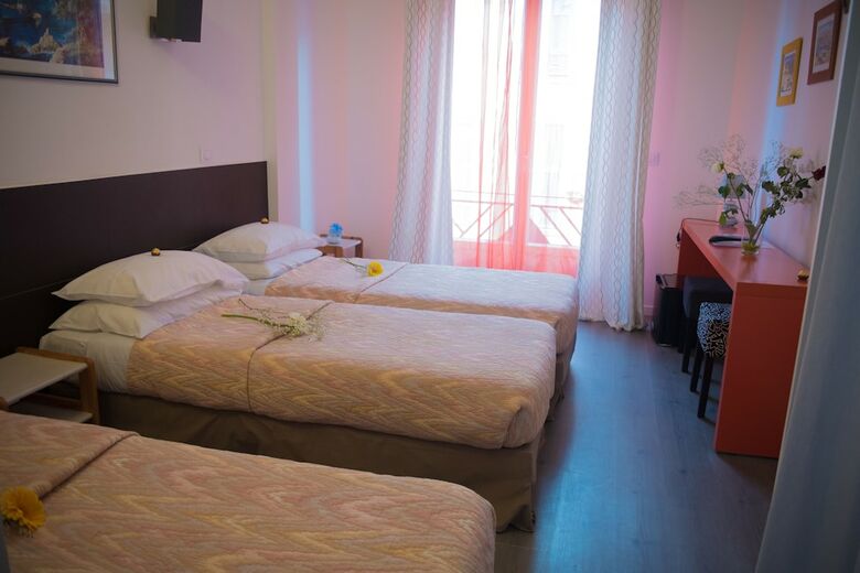 Brit Hotel Colbert Juan Les Pins