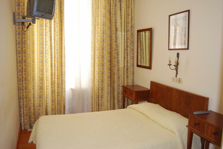 Hotel Pens�o Flor Da Baixa