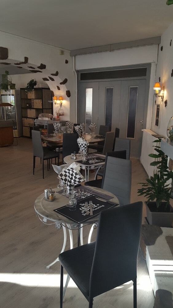 Hotel H�tel Ronsin