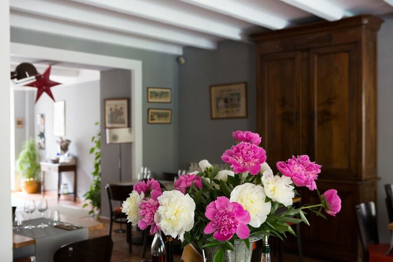 Bed & Breakfast Les Jardins de La Livr�e