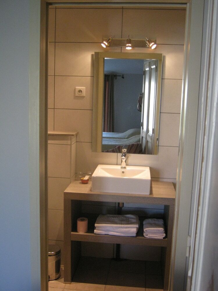Bed & Breakfast Les Jardins de La Livr�e