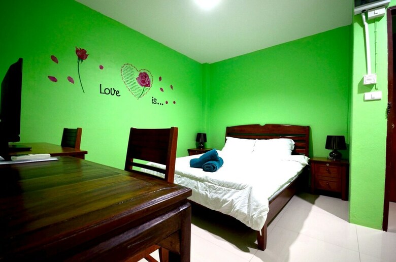 Hostal Enrico Hostel Patong
