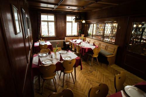 Hostal Hotel - Gasthof Sonne