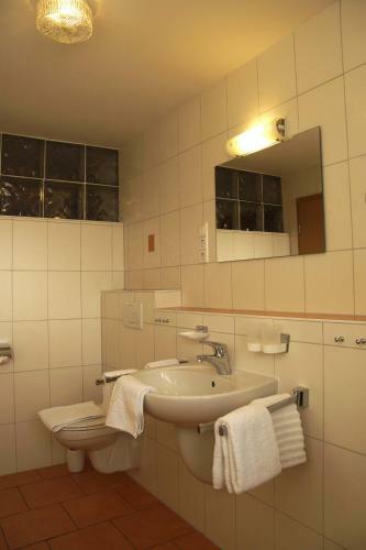 Hostal Pension Haus Hubertus