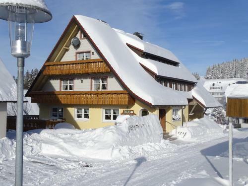 Hostal Pension Haus Hubertus