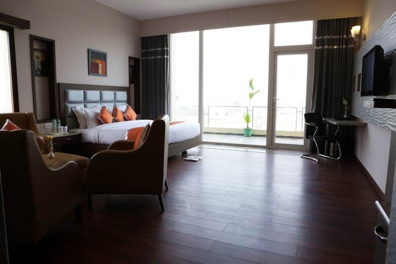 Hotel Chirag