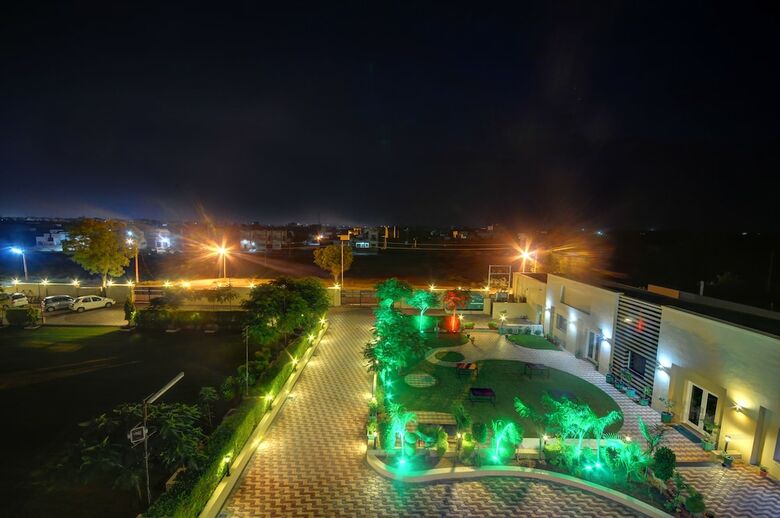 Hotel Chirag