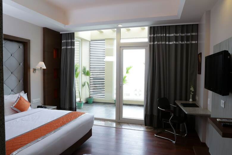Hotel Chirag
