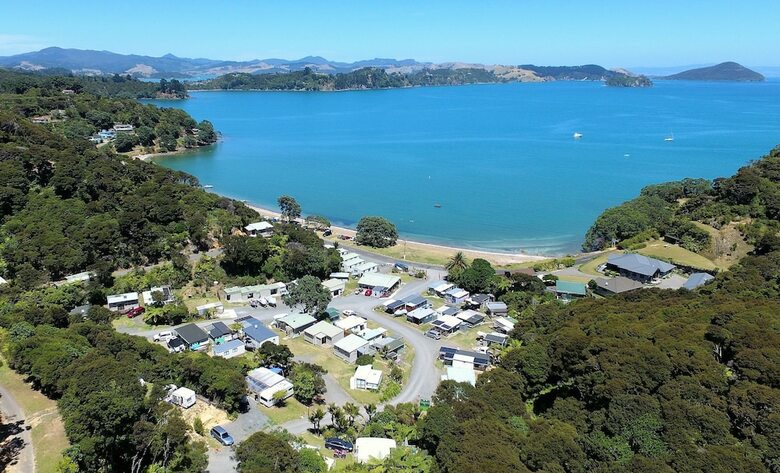 Cabana Oamaru Bay Tourist Park