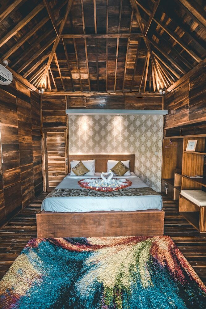 Bed & Breakfast Ocho Bali Surf Camp