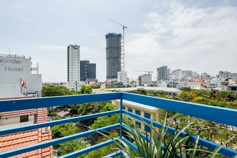 Raon Apartment & Hotel
