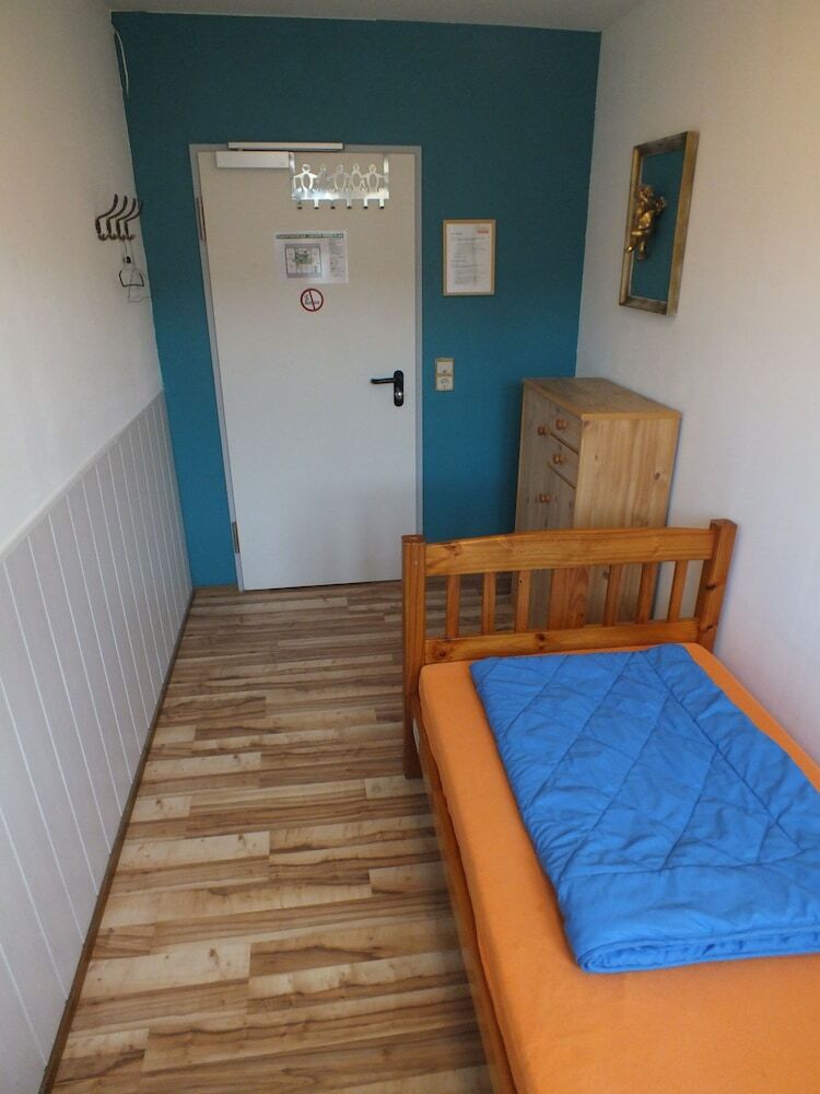 Hostal Max Hostel