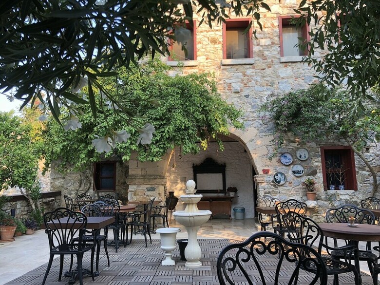Kocca Ev Hotel