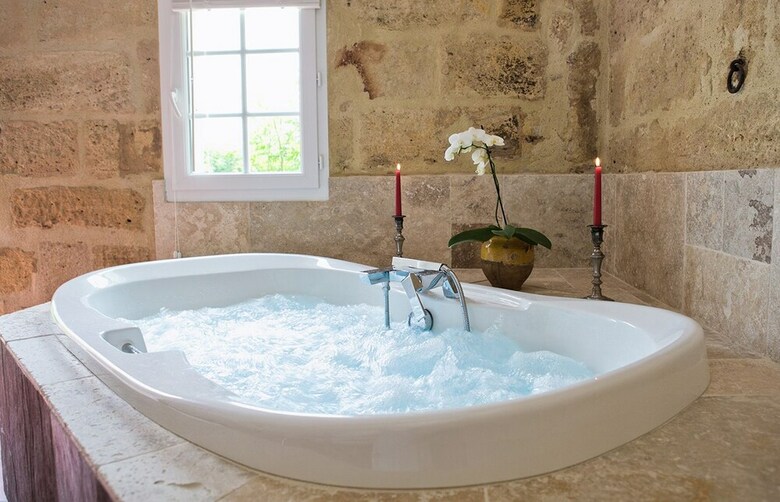 Bed & Breakfast Ch�teau Latour Segur Suites & Spa