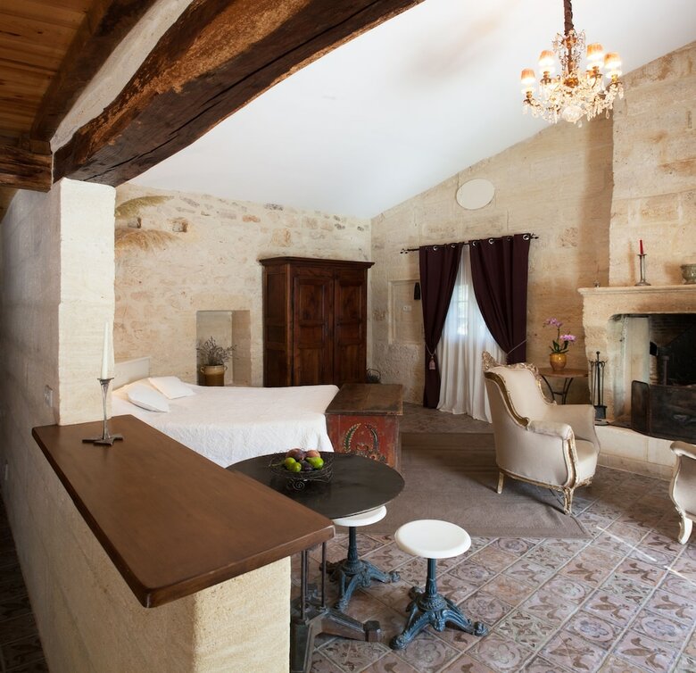 Bed & Breakfast Ch�teau Latour Segur Suites & Spa