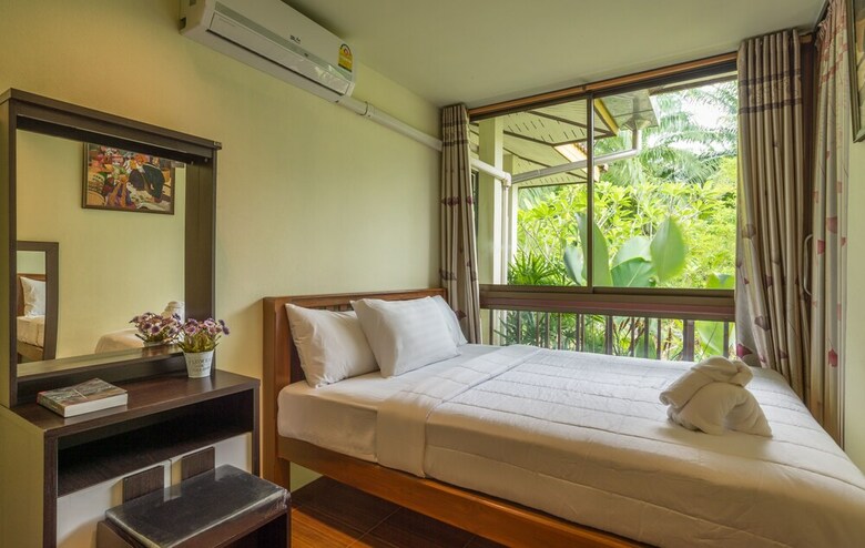 Krabi Green Hill Pool Villas