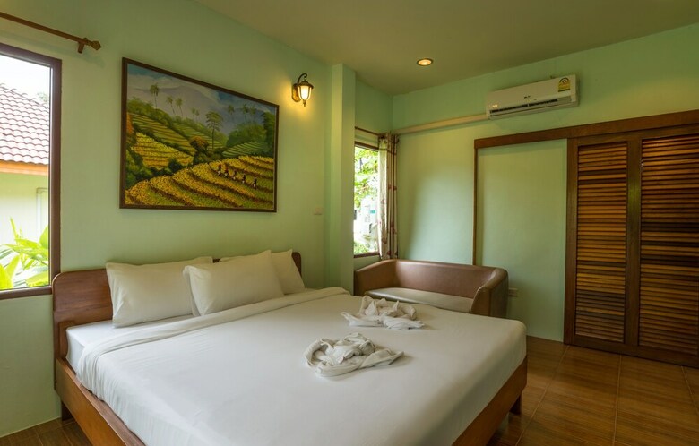 Krabi Green Hill Pool Villas