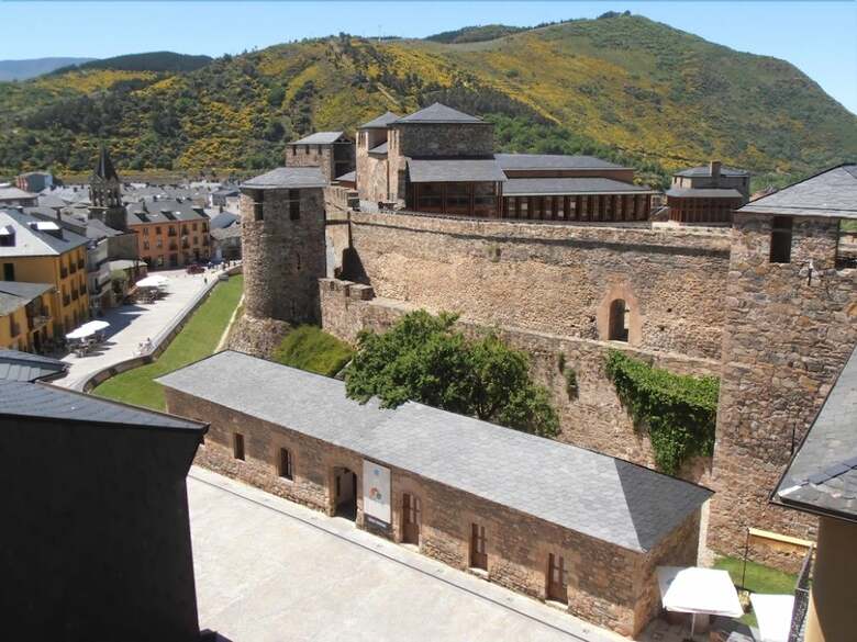 Hostal Virgen de La Encina