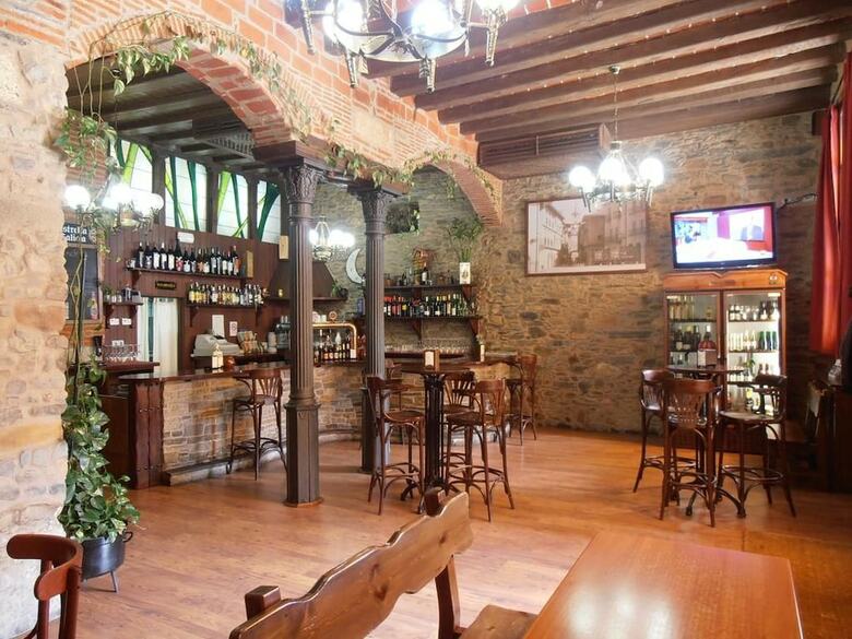 Hostal Virgen de La Encina