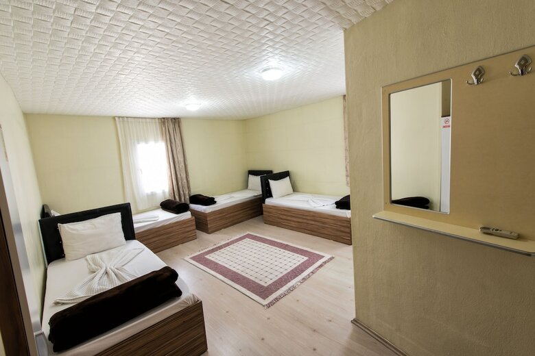 Hotel Yellow Rose Pansiyon