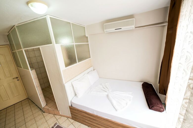 Hotel Yellow Rose Pansiyon