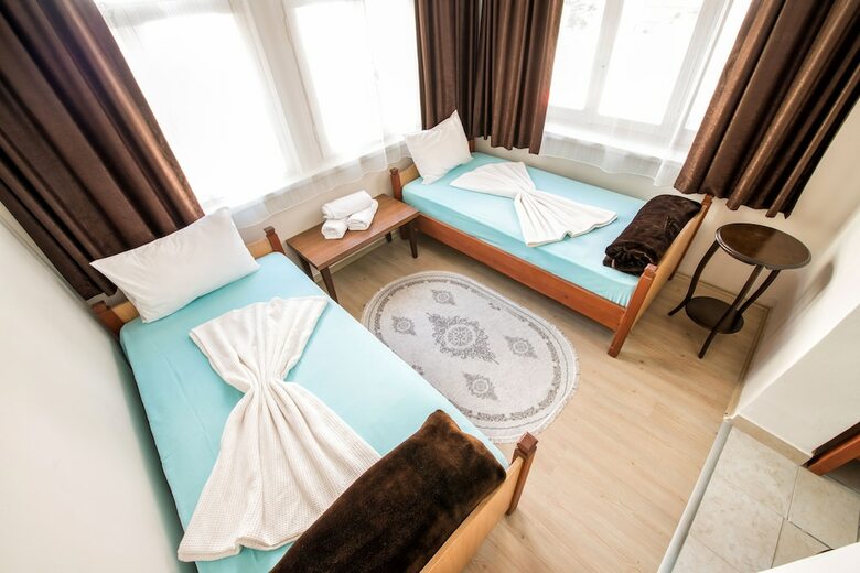 Hotel Yellow Rose Pansiyon