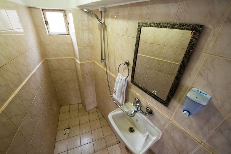 Hotel Yellow Rose Pansiyon