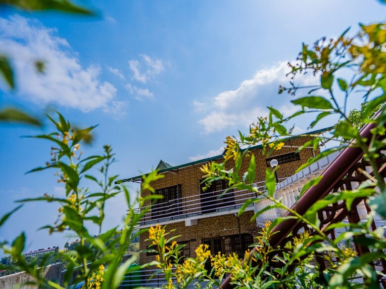 Apartamentos Oyo 14074 Home Serene 2bhk Barlowganj