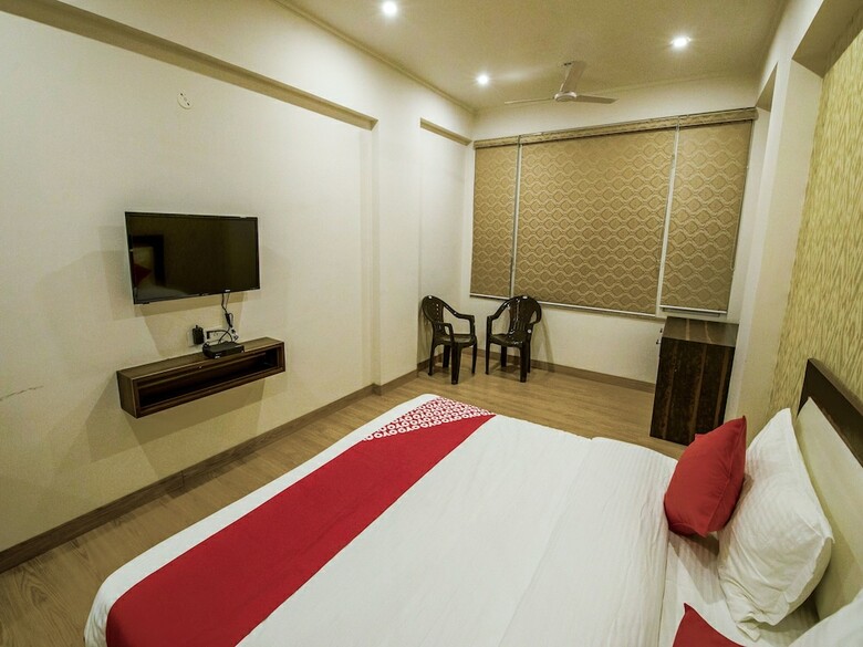 Hotel Oyo 13882 Sarvmangla Garden